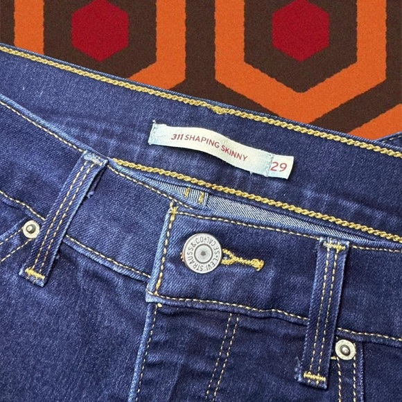 Levi's Women’s 311 Shaping Skinny Denim Blue Jeans — Size 29 - Picture 4 of 7